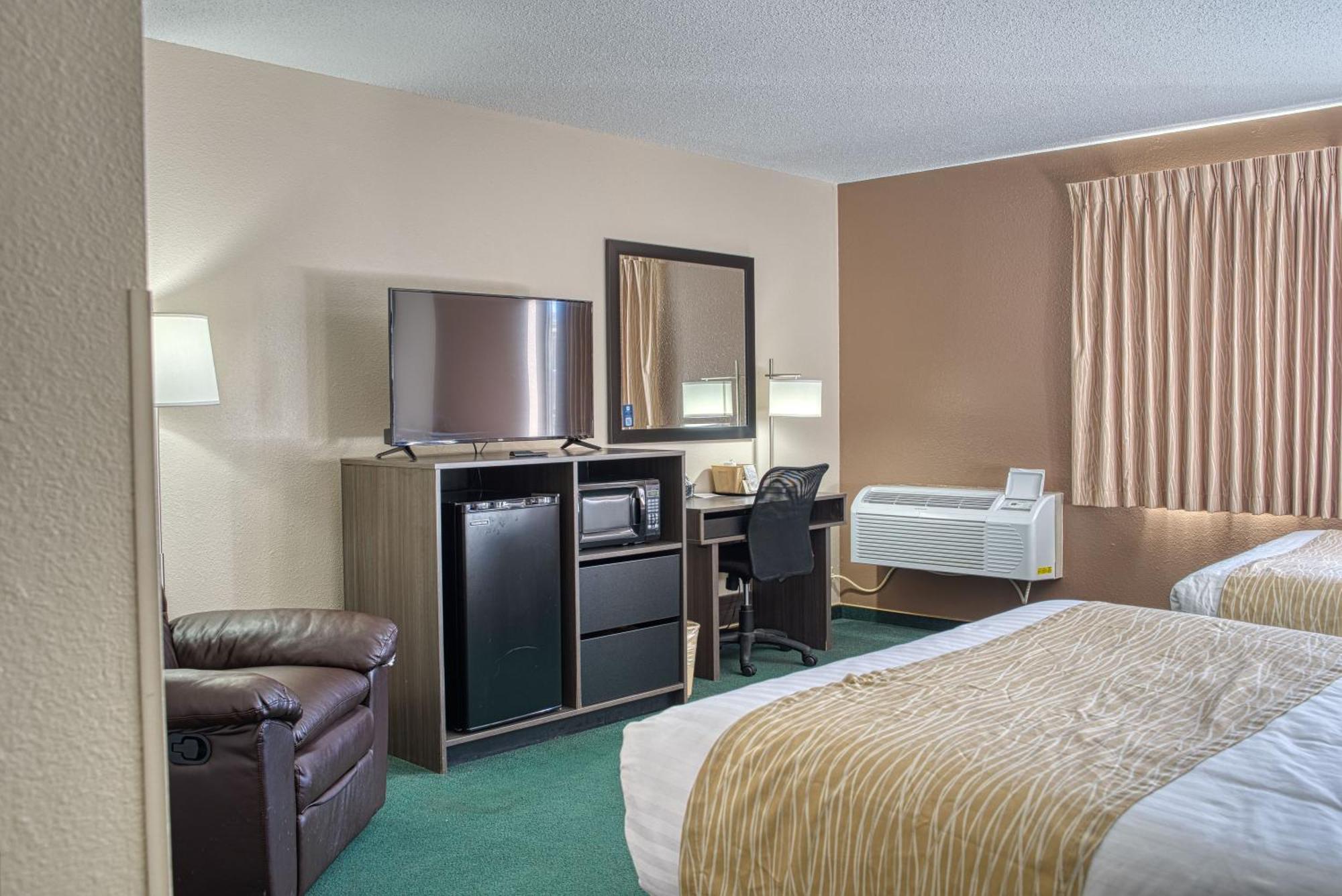 Hotel Super 8 By Wyndham Sturgis Exterior foto