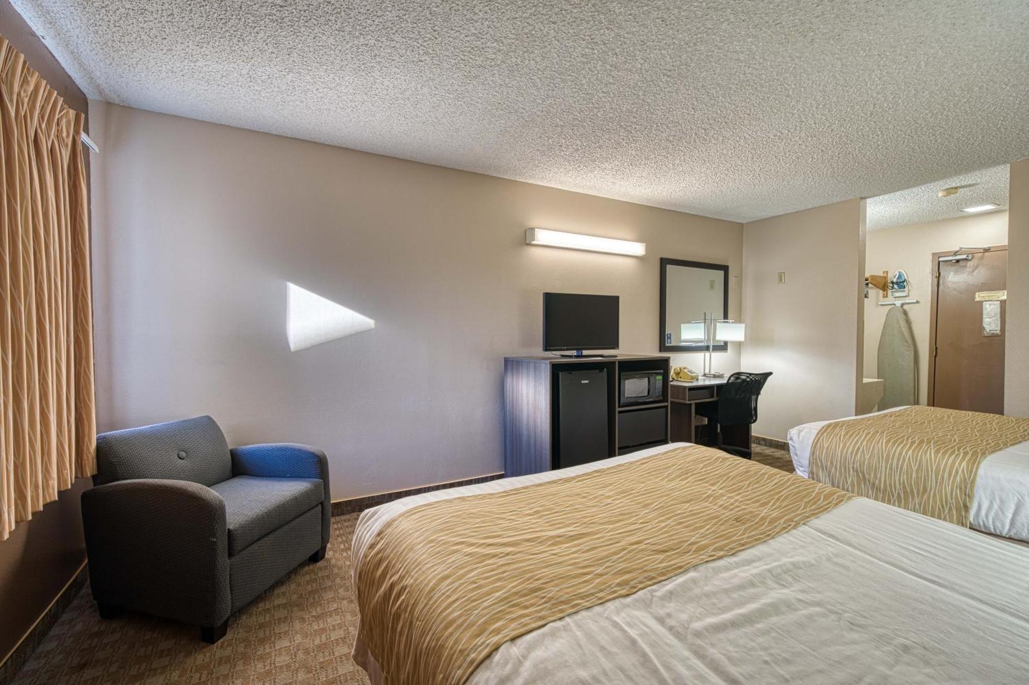 Hotel Super 8 By Wyndham Sturgis Exterior foto